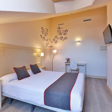 Hostal La Chata By Vivere Stays San Ildefonso エクステリア 写真