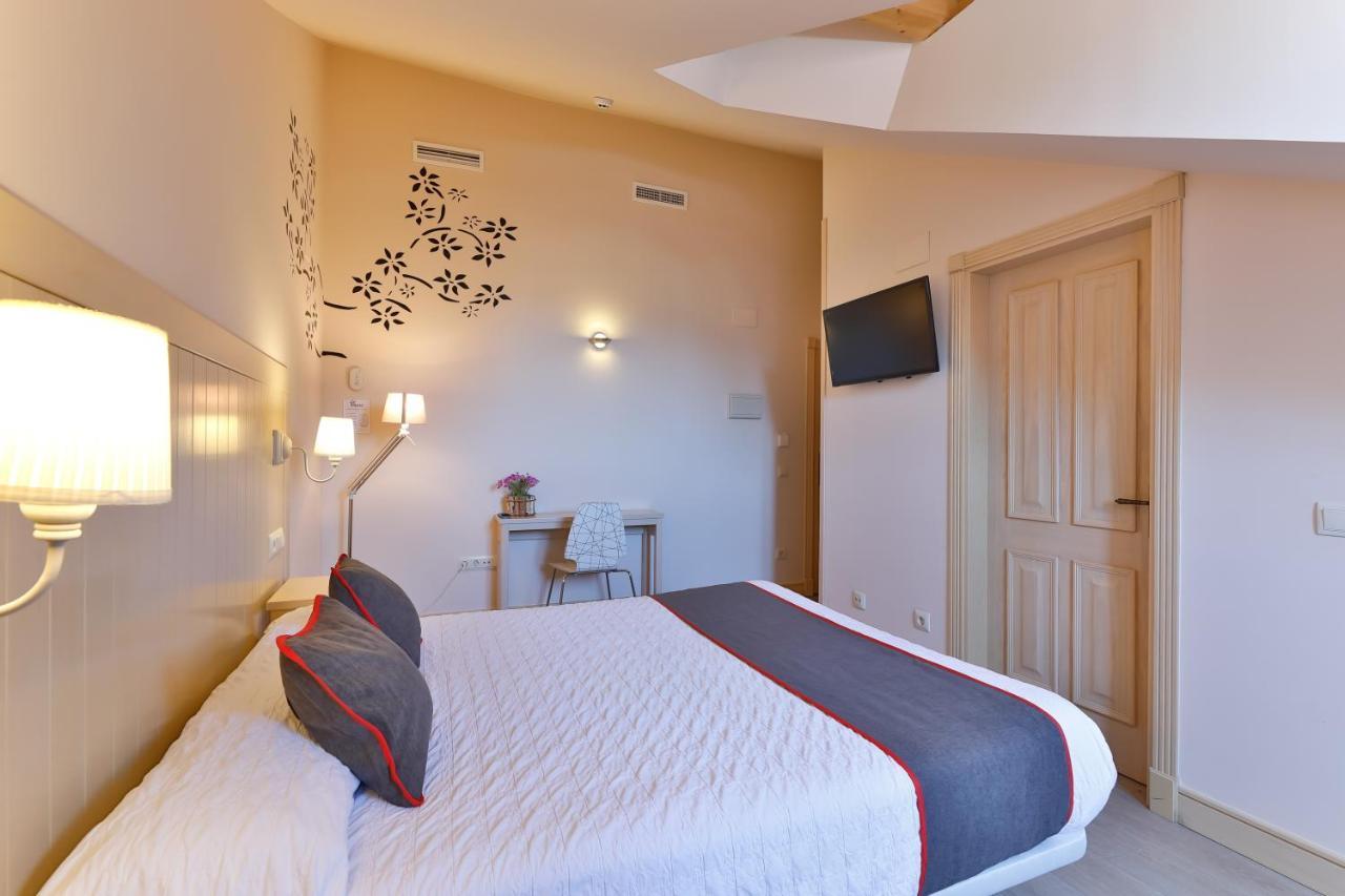 Hostal La Chata By Vivere Stays San Ildefonso エクステリア 写真