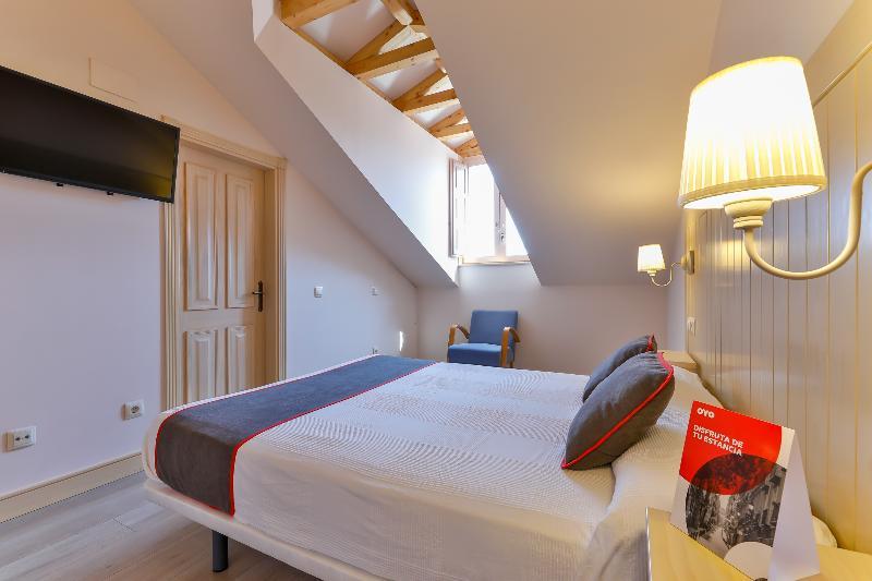 Hostal La Chata By Vivere Stays San Ildefonso エクステリア 写真