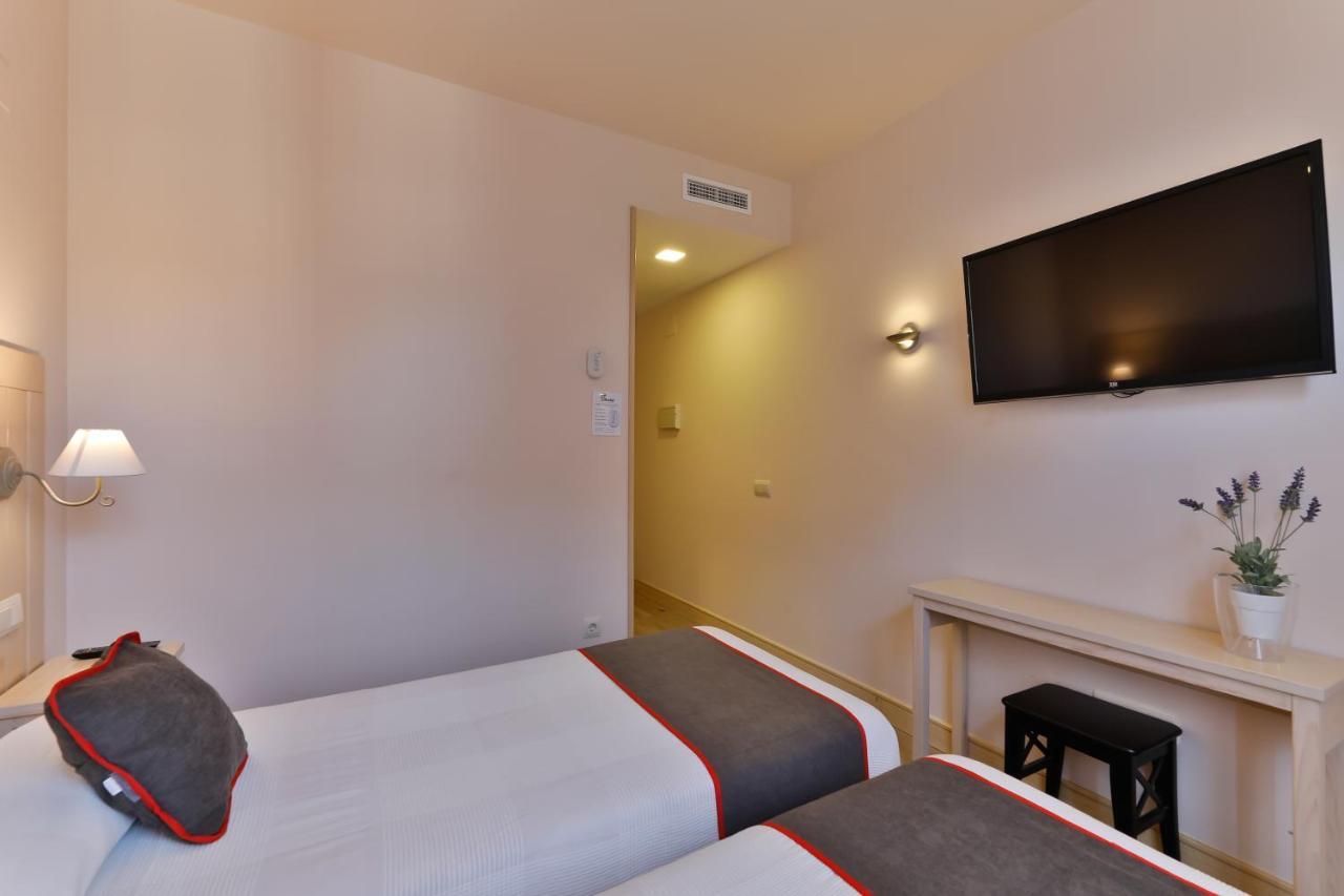 Hostal La Chata By Vivere Stays San Ildefonso エクステリア 写真